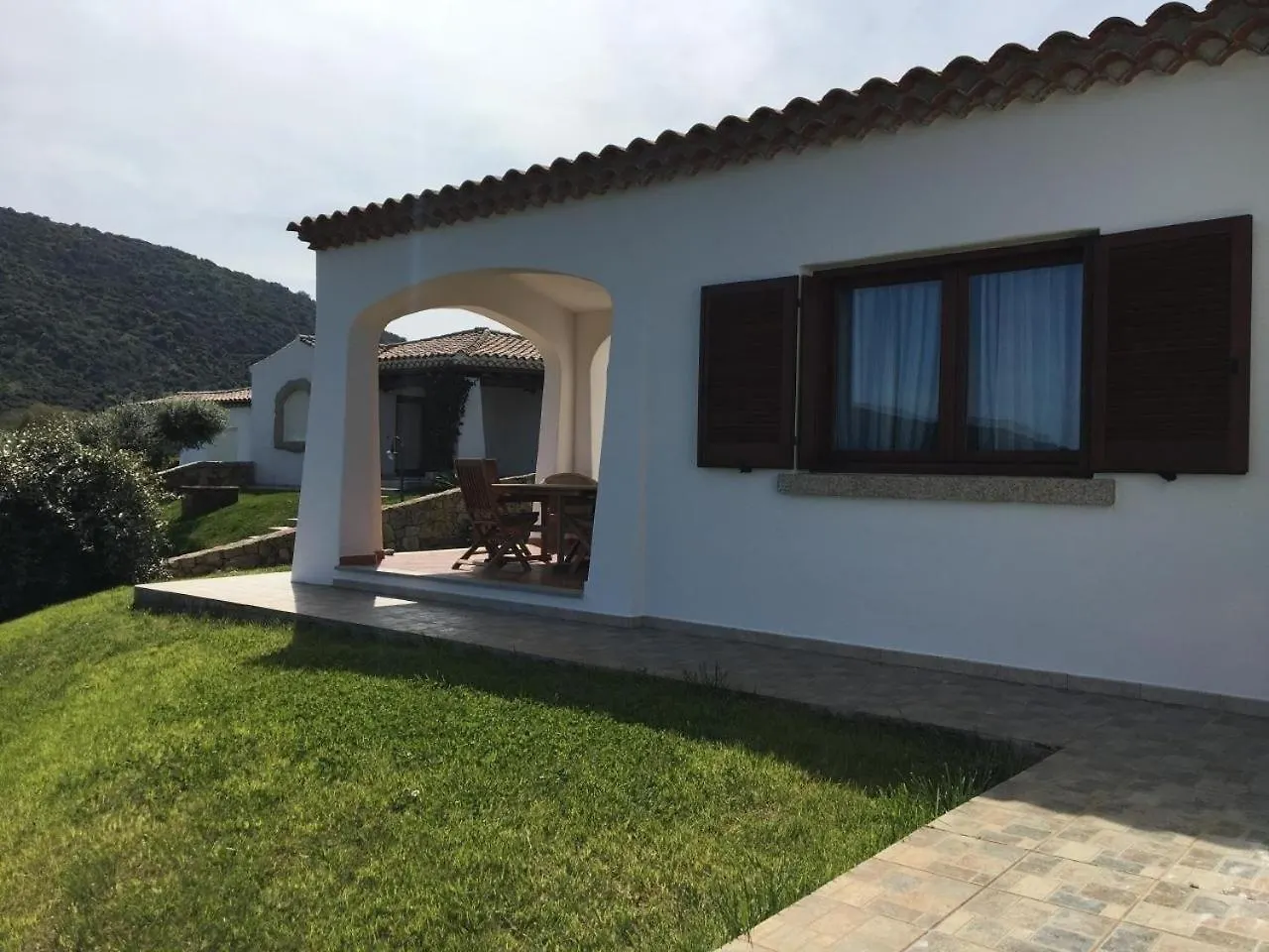 Nette Wohnung In Budoni Mit Gemeinschaftlichem Pool, Grill Und Terrasse Und Meerblick Tanaunella Italy