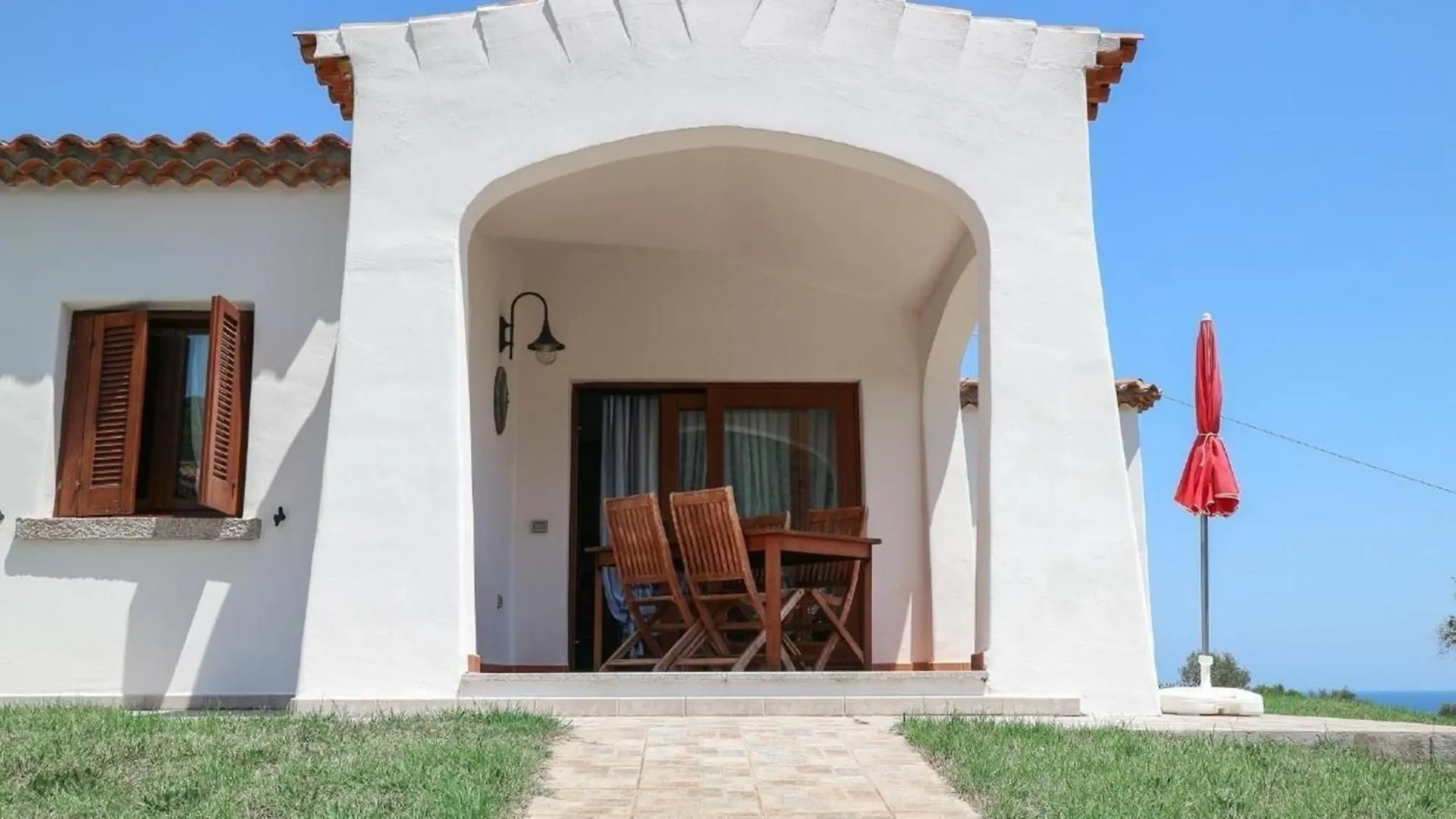 Nette Wohnung In Budoni Mit Gemeinschaftlichem Pool, Grill Und Terrasse Und Meerblick location